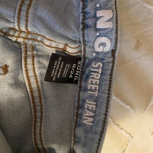 S.O.N.G light wash jeans size 0/24 slightly worn, just not my stay anymore